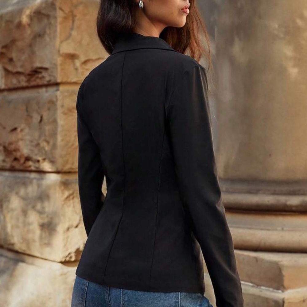 Forever 21 Black Tailored Blazer - Picture 3 of 6